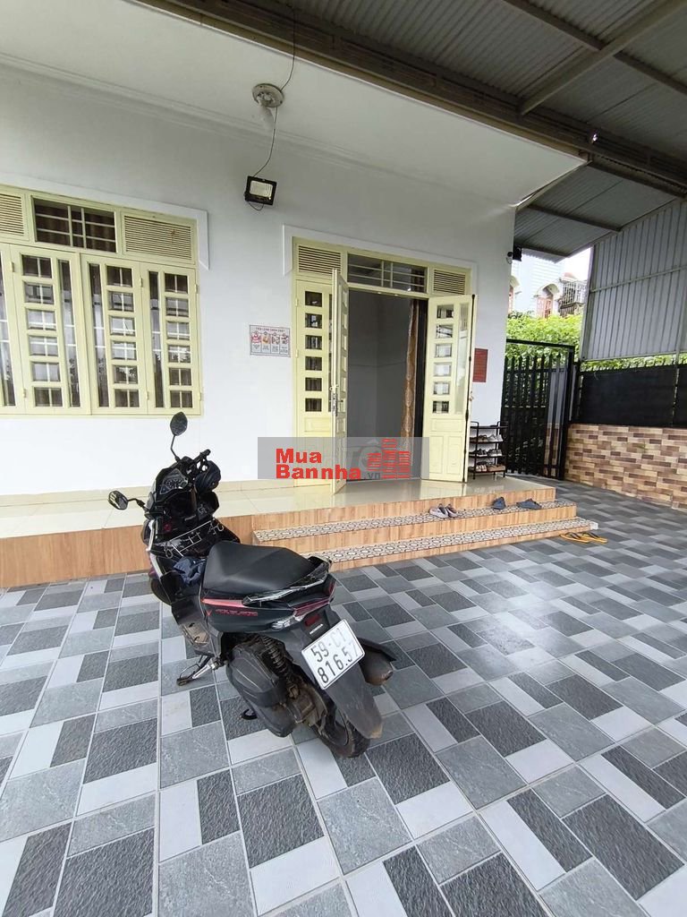 BÁN GẤP CĂN HOMSTAY TUYỆT ĐẸP ĐỐI DIỆN UBND P2 TP BẢO LỘC GIÁ ***