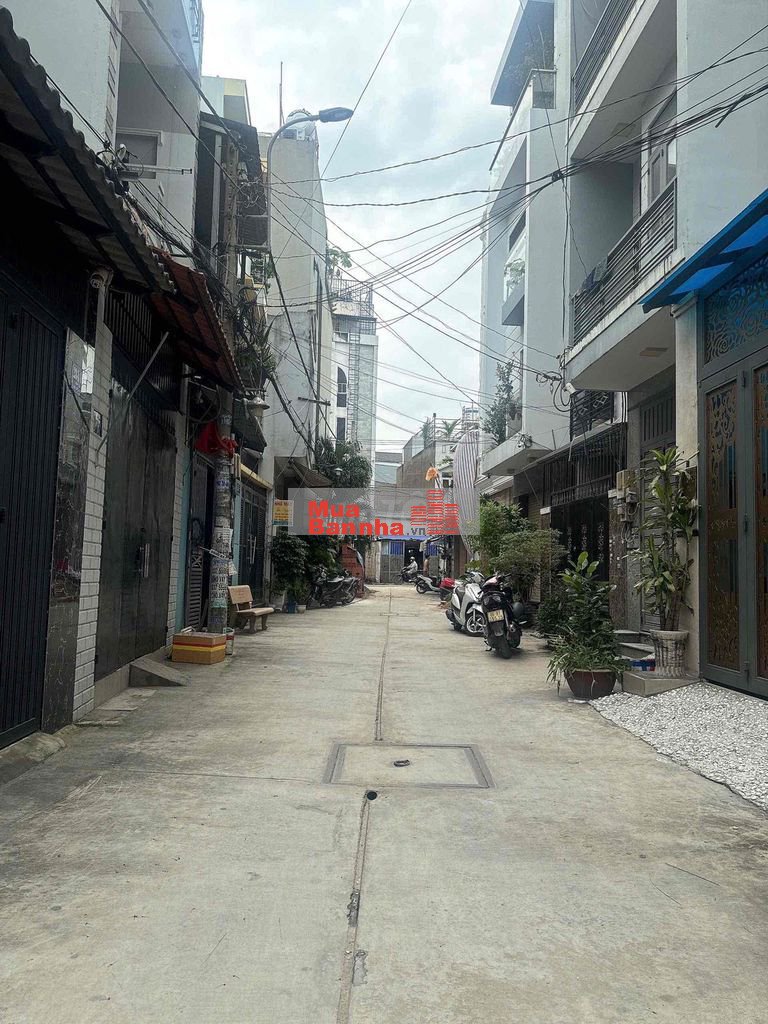 Chính chủ đổi nhà cần bán,48m2 ngang 4 dài 12m hẻm 6m thông