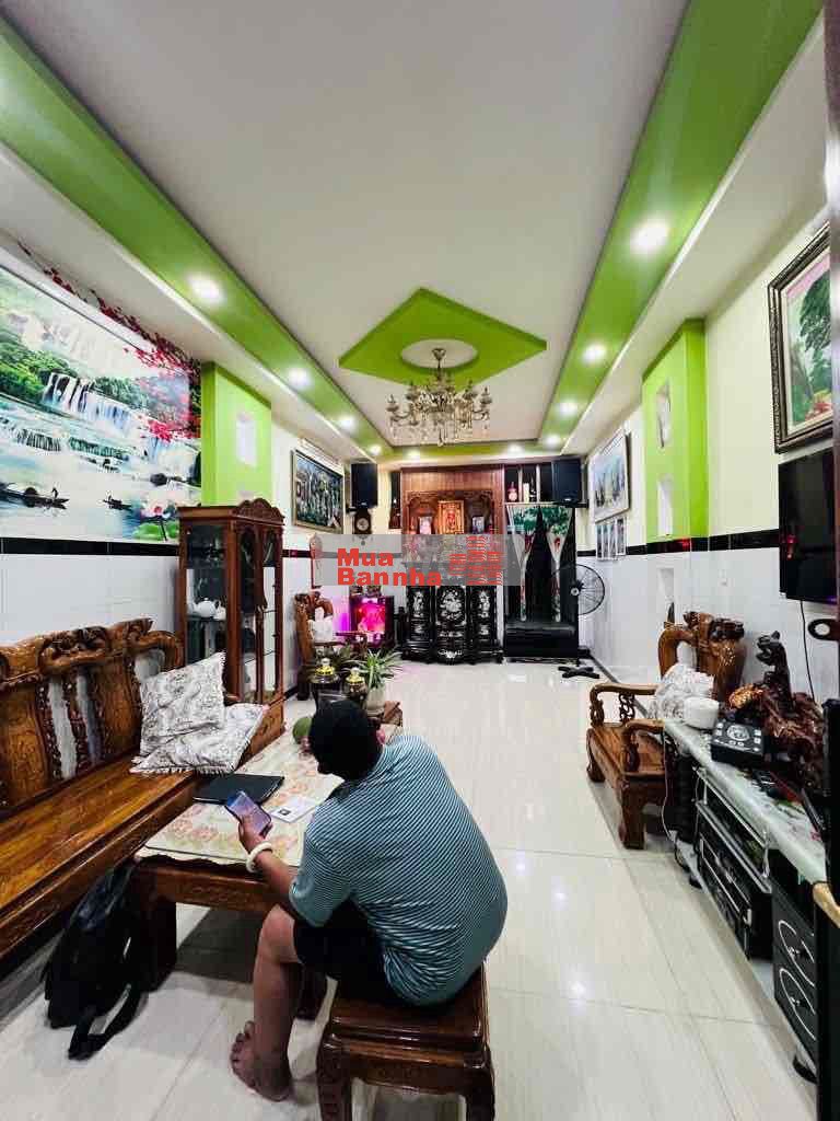 Nhà mặt tiền khu dân cư bình hưng đối diện bến xe Q8