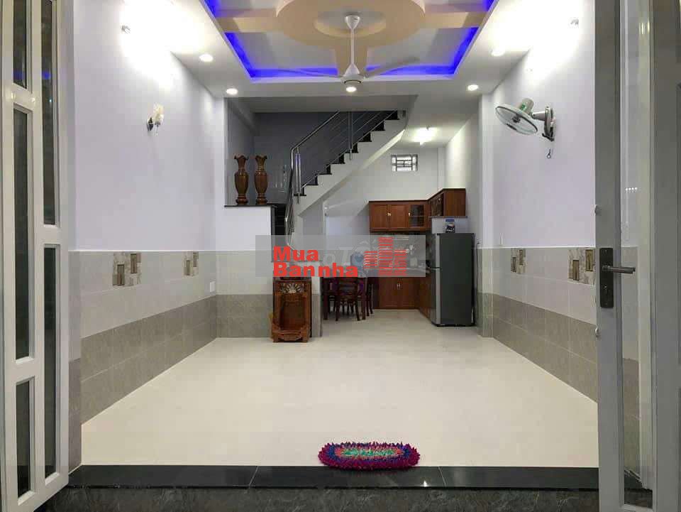 Bán gấp - nhà chính chủ- đg nhựa 12m, KDC ở kín