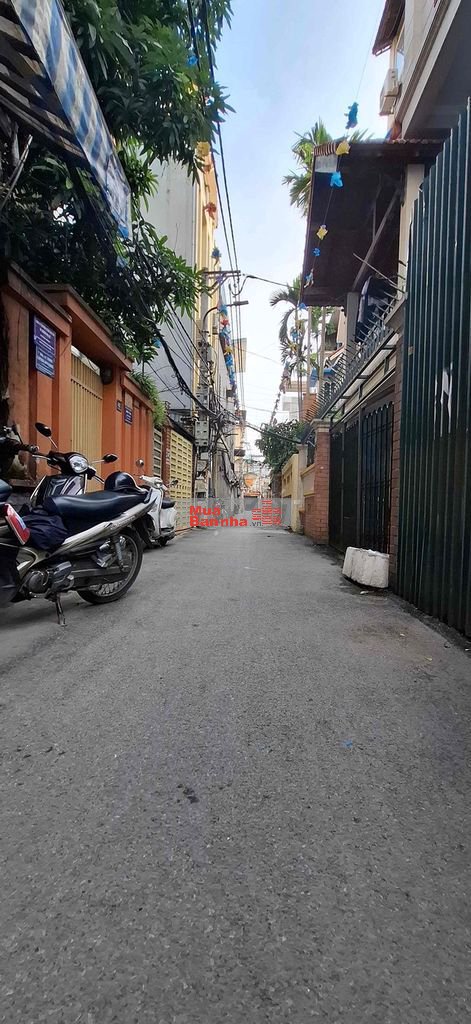 PHÂN LÔ Ô TÔ ĐỖ CỬA - DÒNG TIỀN - ĐÓN DỰ ÁN CẦU TỨ LIÊN - VEN SÔNG