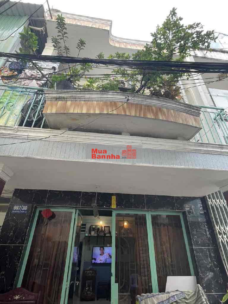 giam mamh -chi 6,8t  nha 2 tầng hem xe hơi —dt 62m2  —phường Tân Hưng