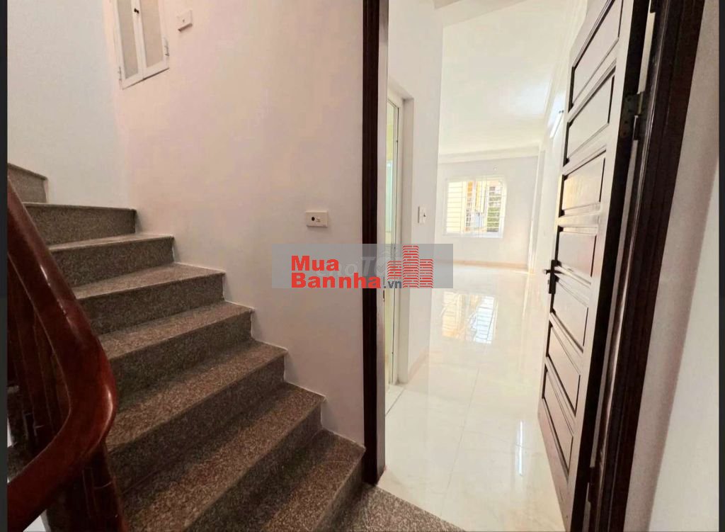 BÁN NHÀ RIÊNG 5 TẦNG - ĐƯỜNG TÂN TRIỀU - DT31M2 -FULL NỘI THẤT ,ÔTÔ ĐC