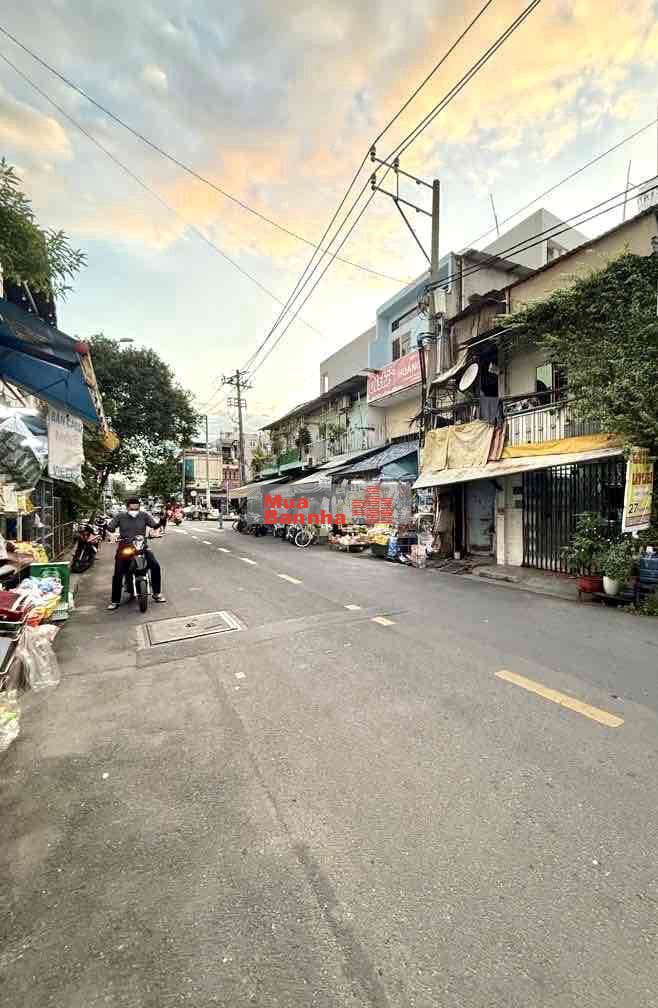 NHÀ GIÁ RẺ • VỊ TRÍ KINH DOANH ĐỈNH ĐA NGÀNH NGHỀ • ĐƯỜNG 10M CÓ LỀ