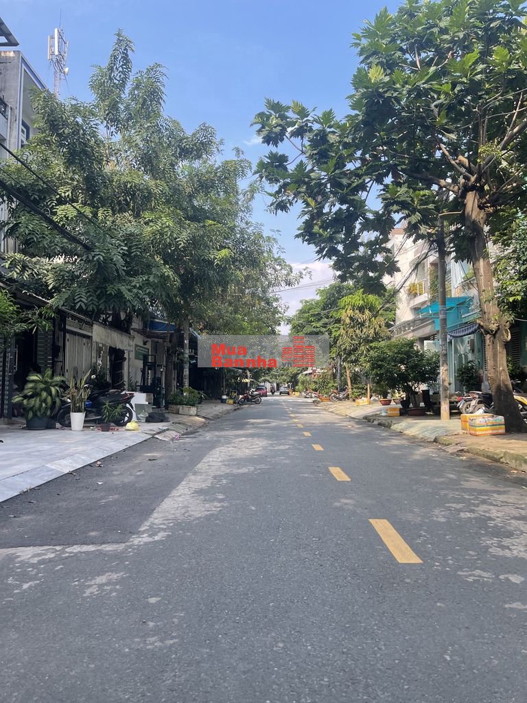 Bán Nhà Đường DC11 P Sơn Kỳ Q Tân Phú. DT. 4 x 25m 3 Tầng 4pn.