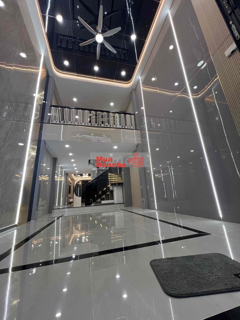 Nhà phố đẹp lung linh - Thang máy - 4x20m 5 tầng đường 8m Hà Huy Giáp