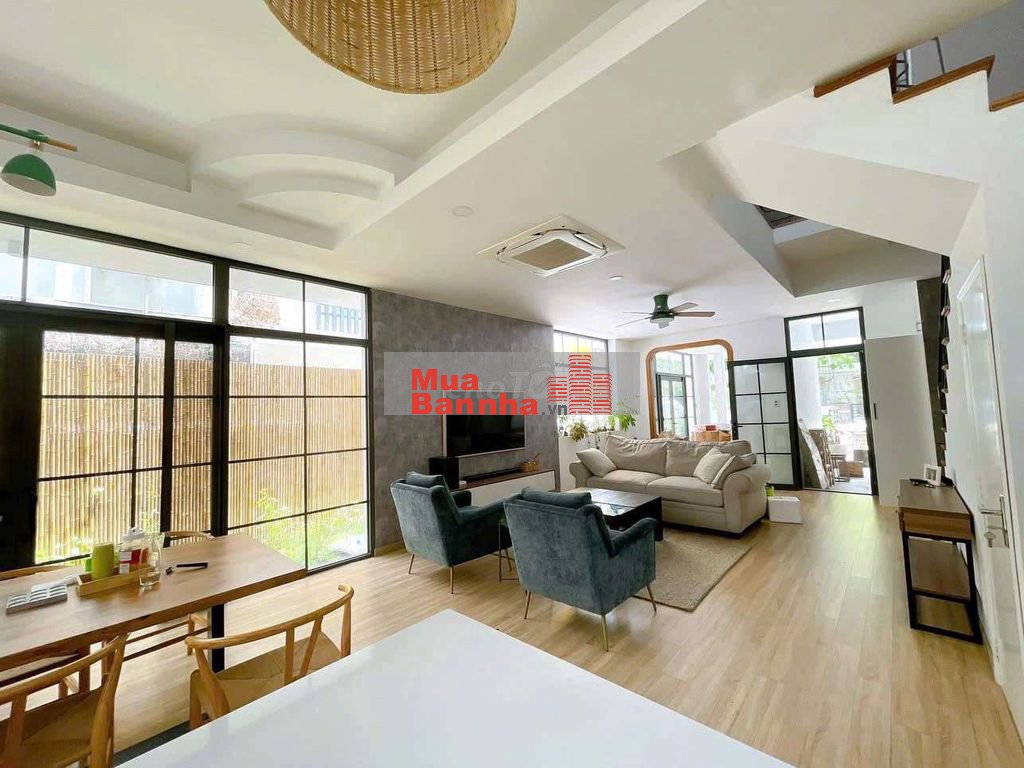 Biệt thự đẳng cấp cách Global City chỉ 2km giá 125 triệu m2