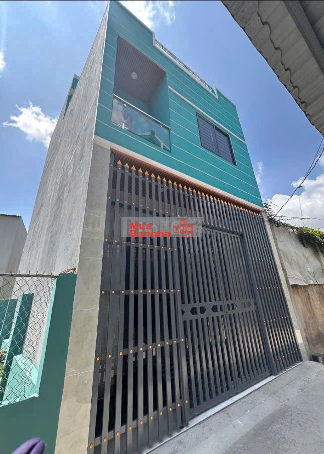 3 tầng đúc BTCT- Cần Giuộc, Long An- sổ sẵn , hỗ trợ NH, gần mặt tiền