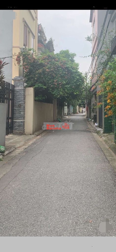 Bán Gấp Nhà Ngọc Thụy Long Biên Gara ô tô 68m 4,5 tâbgf Giá 11,8 tỷ