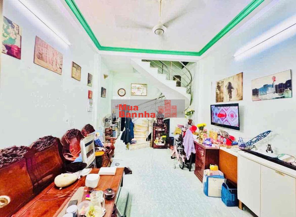 Gấp Bán Nhà CMT8 Quận 10 - 43m2 ( 3.9 x 11 ) 2 Tầng Hẻm 4M Chỉ 6 Tỷ 9