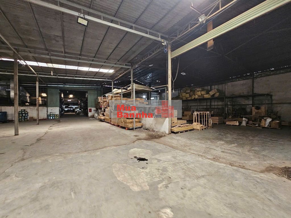Nhà xưởng 3248m ngang 28m full SKC, sổ hoàn công, gần Quốc lộ 1K 2325