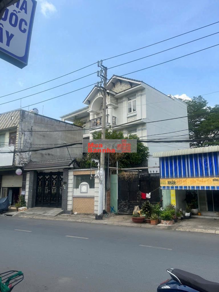 BÁN GẤP NHÀ NGUYỄN TƯ NGHIÊM, QUẬN 2. DT ĐẤT 200M2