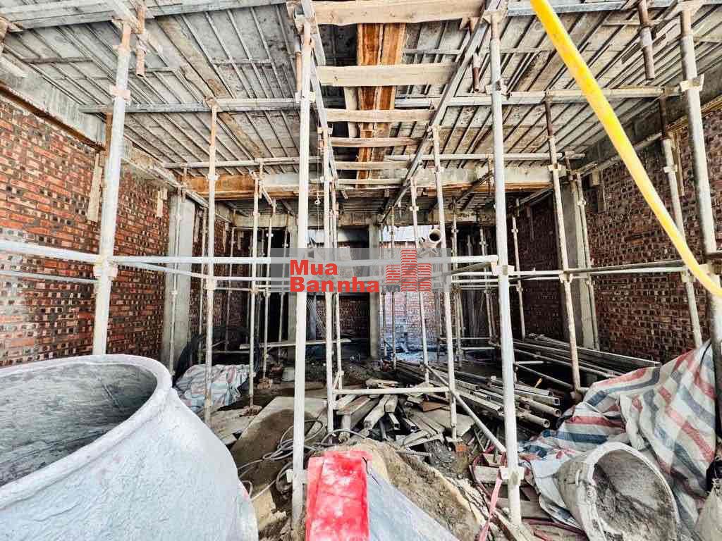 CCNM 7 TẦNG THANG MÁY Ô Tô Đỗ Cổng