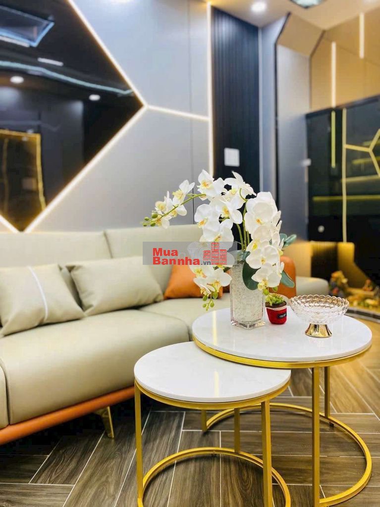 Nhà sổ hồng hẻm xe hơi 3 tầng 4pn Lê Văn Lương 3,35 tỷ