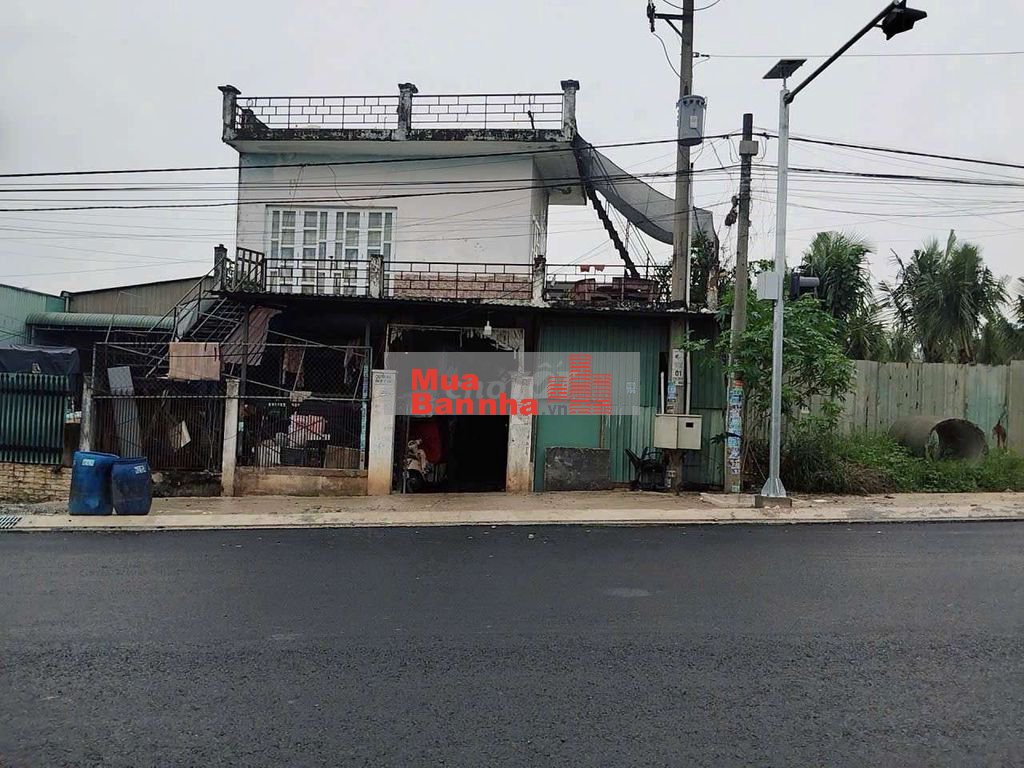 40 căn nhà trọ giá rẻ 50% mặt tiền sầm uất. Khu nhiều nhà xưởng