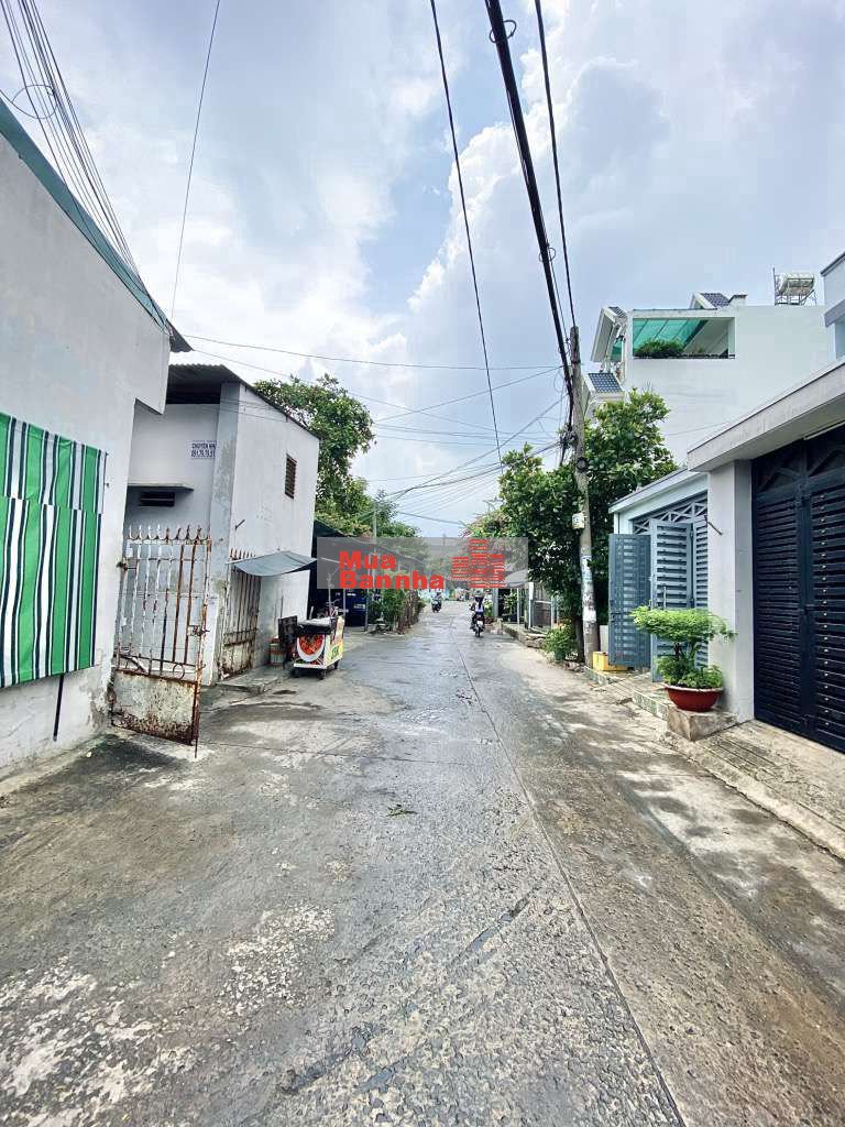 Nhà 2 MT - 3 tầng - 2pn , 3wc - giá chỉ 5,5 tỷ