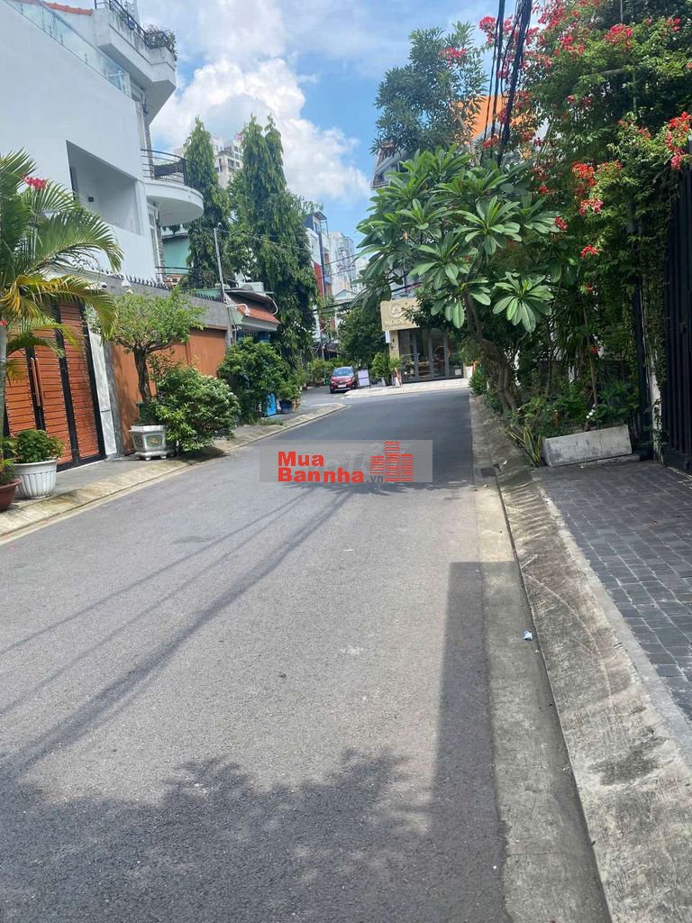 Nhà 3 tầng khu biệt thự Làng Báo Chí Thảo Điền