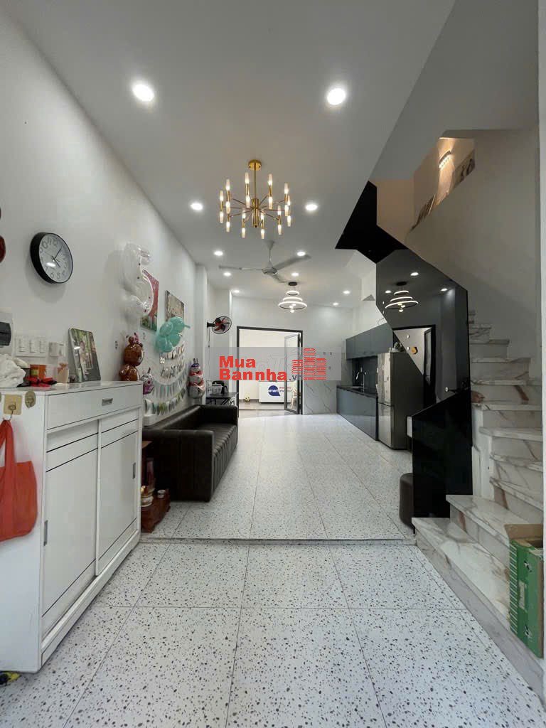 Bán Nhà Mã Lò Giá Chỉ Hơn 4 Tỷ xíu KB ZL Nhận Sổ