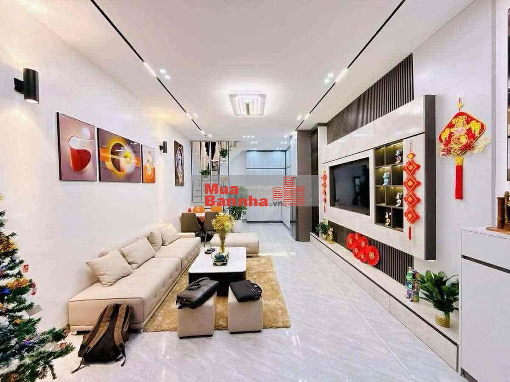 Siêu Phẩm! Thái Hà, ngõ nông, sát phố, 35m ô tô, full tiện ích,