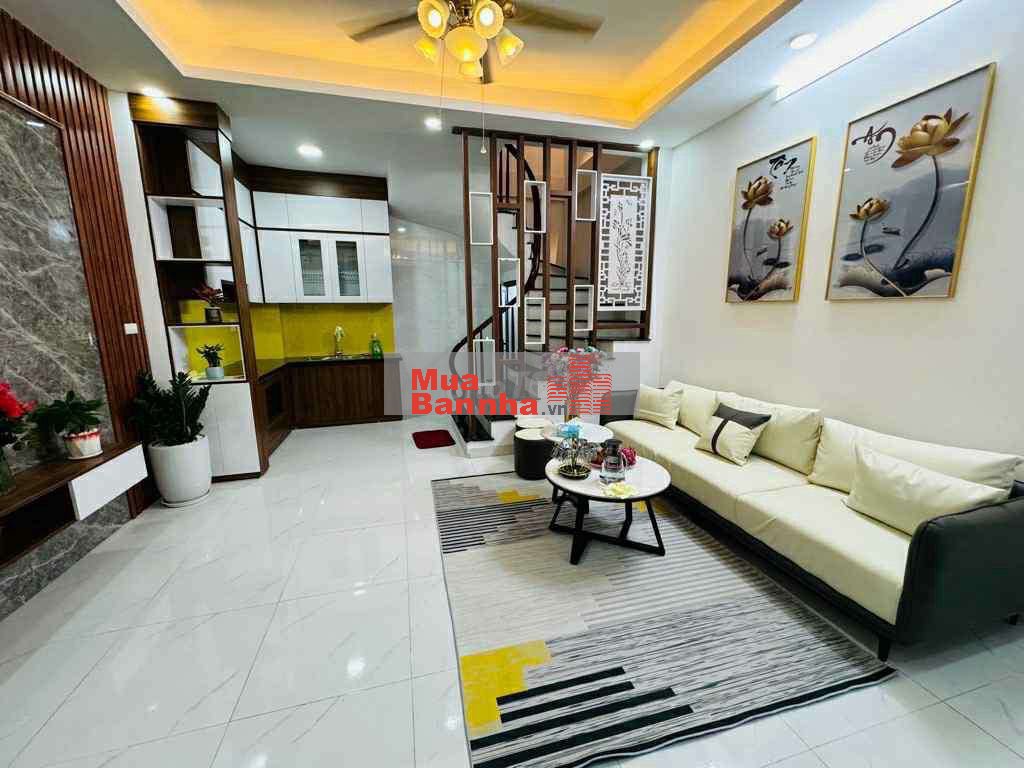 Chính chủ bán nhà Minh Khai 30m 5 tầng 6.5tỷ gần ô tô, sổ đỏ chính chủ