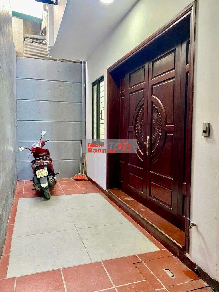 Phố Trạm 5 tầng vị trí đẹp thanh khoản cao mua ở hoặc đầu tư đều đẹp