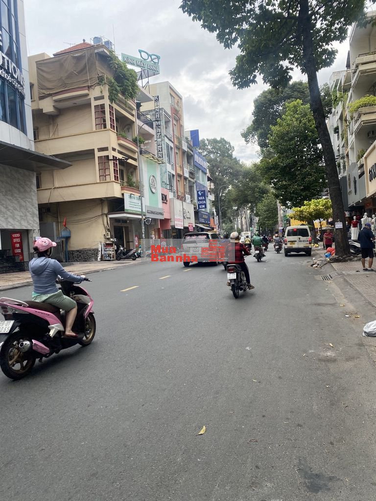 Mặt Tiền Vip 262 Lý Thái Tổ, Q3 – 3.5x9m – 4 Lầu – HĐT 28tr/Th