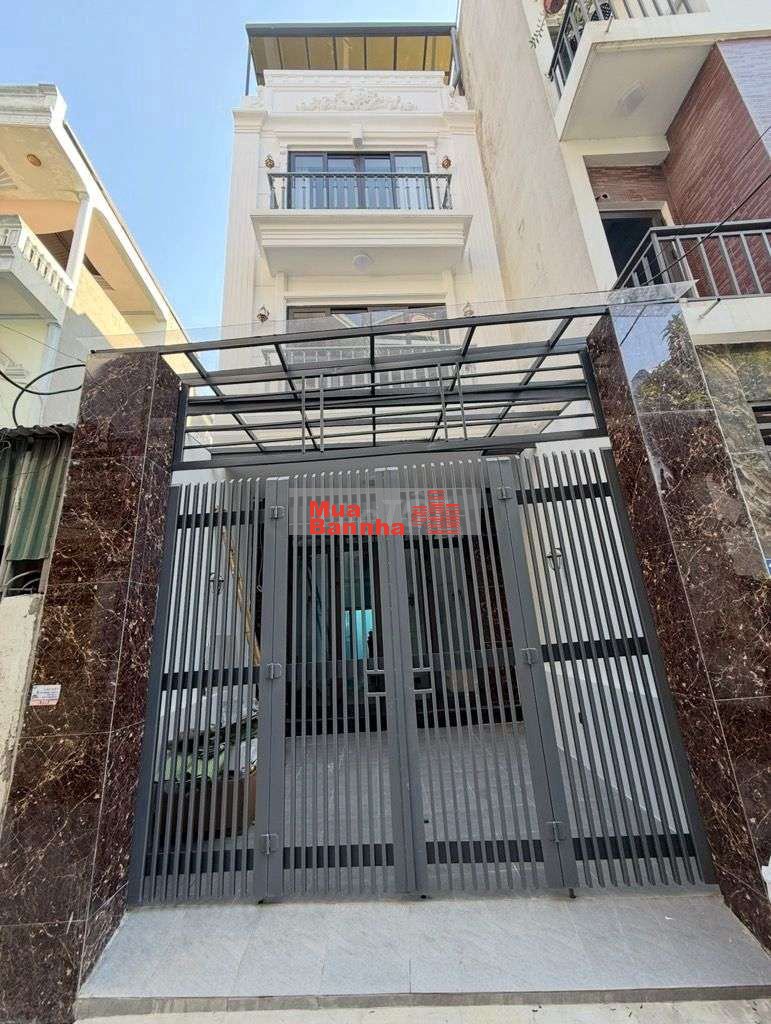 BÁN NHÀ DÂN XÂY 4 TẦNG 68M² – ÔTÔ ĐỖ CỬA – CẠNH TRƯỜNG CẤP 3 THẠCH BÀN
