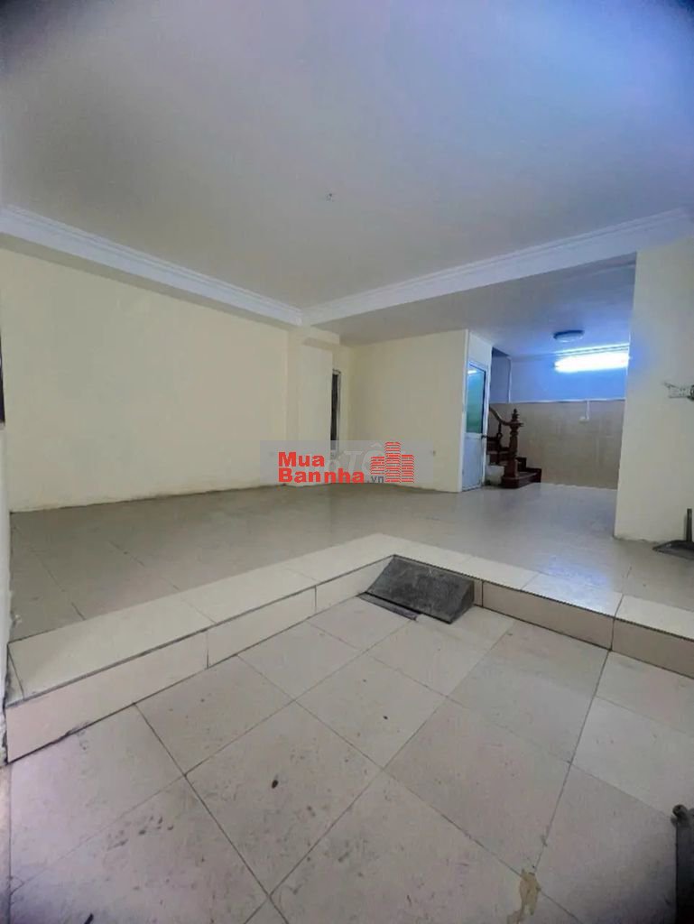 Bán nhà Hà Đông, Vạn Phúc 38m², 4 tầng, 8,8 tỷ, lô góc, mặt tiền rộng