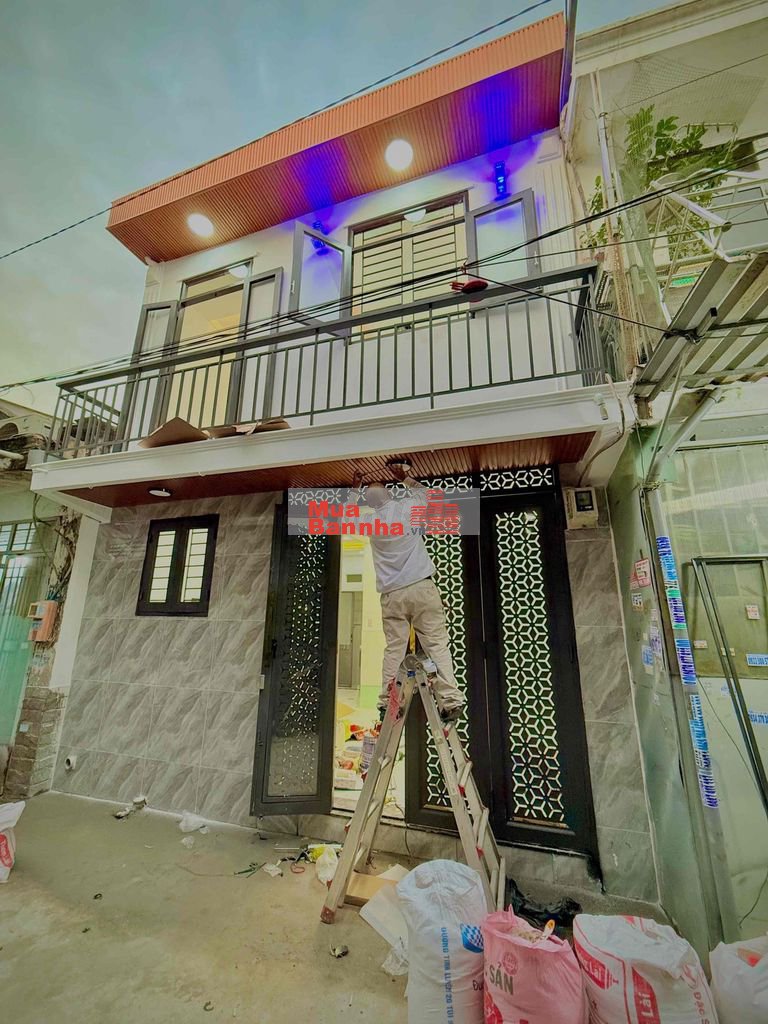 Nhà Sổ Hồng Riêng 3 Phòng Ngủ Sát Gò Vấp Mà Chỉ Nhỉnh 3 Tỷ