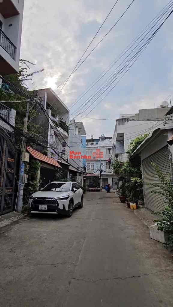 NHÀ 3 TẦNG HẺM XE HƠI TRÁNH - CẠNH PHÚ MỸ HƯNG.