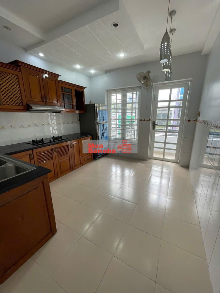 HOT💥💯MTKD Cư Xá D 3,5x11m Xây Full 5 tầng CÁCH MT BÌNH PHÚ CHỈ 1 CĂN