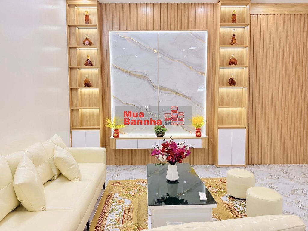 Bán nhà đẹp,phố ĐÔNG THIÊN,HOÀNG MAI,37m,5 tầng,5 phòng ngủ ,7,55 tỷ