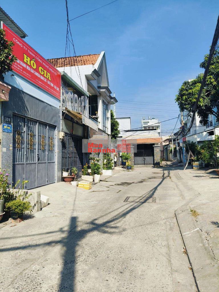 Nhà thật. Diện tích khủng 180 m² (12 x 15) giá chỉ 5.99 tỷ