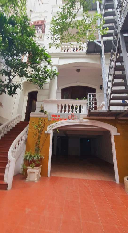 Bán Nhà Trích Sài Tây Hồ 220m2 m mặt tiền 10,5m 84,8 Tỷ