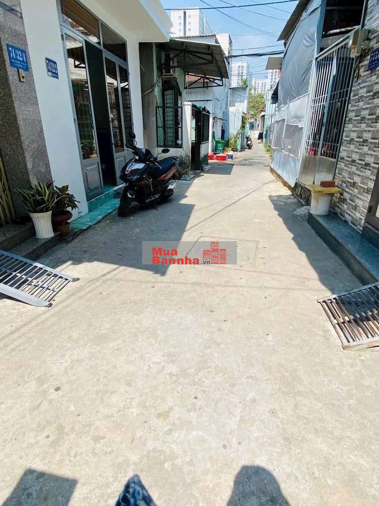 Cần bán gầp nhà  cấp 4 P.TTN.Q12 .DT 4x11 .gác lửng 2PN .2WS