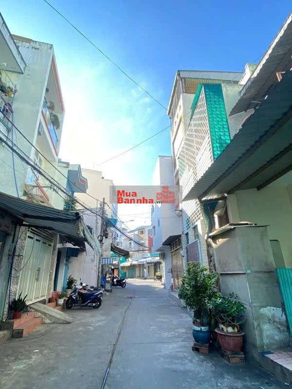 KẾ BÊN KDL ĐẦM SEN, 2 TẦNG, 22m2, QUẬN 11, HẺM 4m