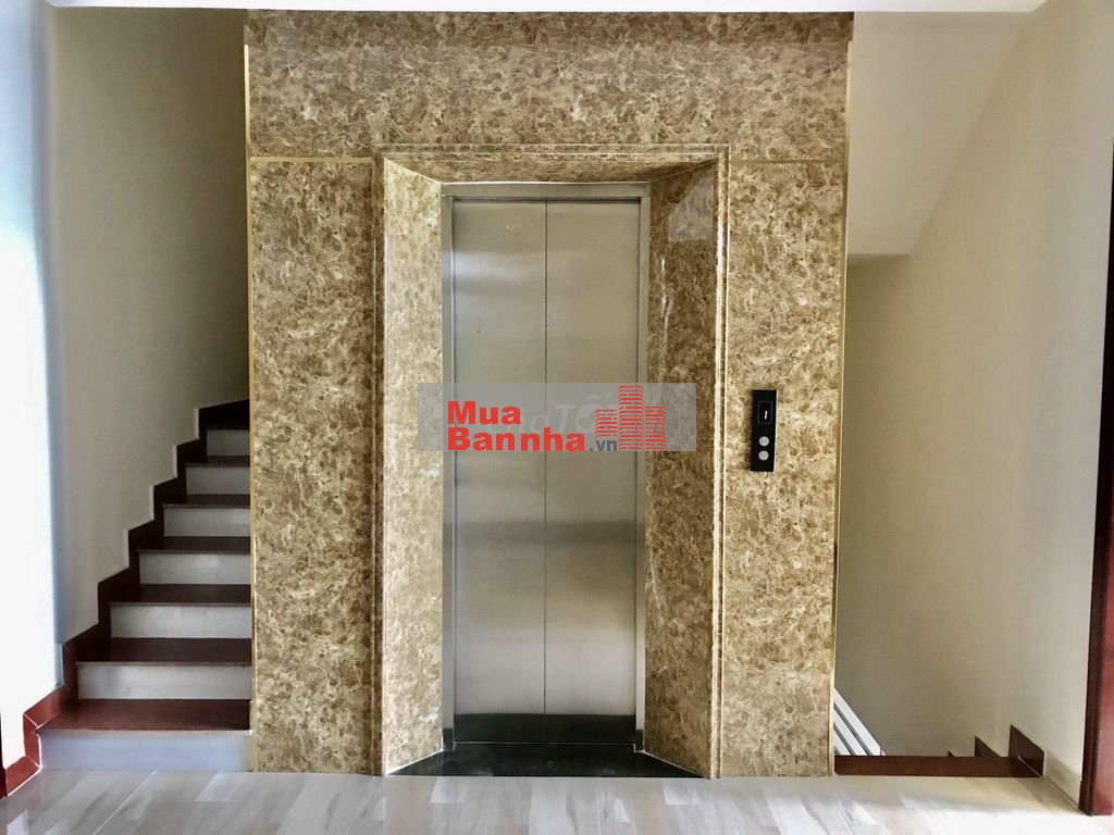 Bán nhà phố 4 tầng, DT 7x17m, sổ hồng, đường 14 mét đối diện công viên