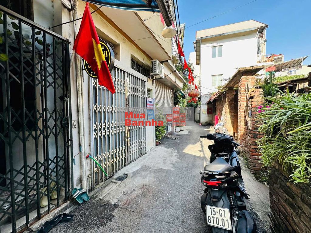 Lạc Long Quân 22m2*4T, mặt ngõ rộng, thông thẳng tắp, cách phố 30m