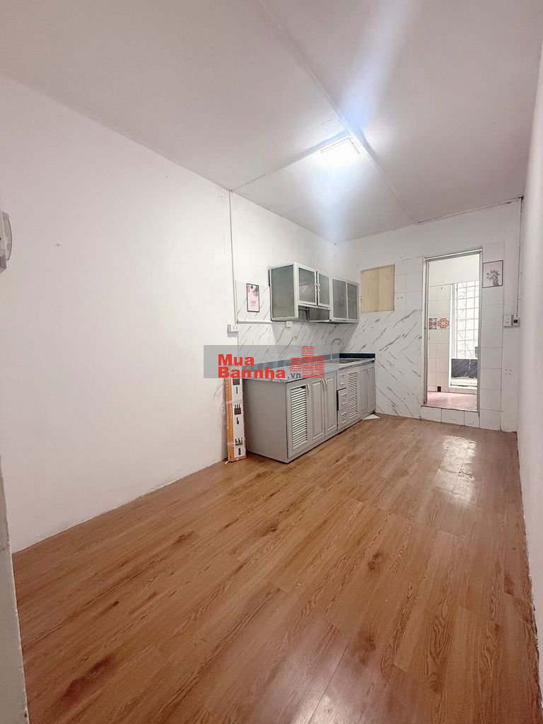 *** 1 căn nhà tập thể Giải Phóng, giá 3.9 tỷ, 70m2, ẢNH THẬT