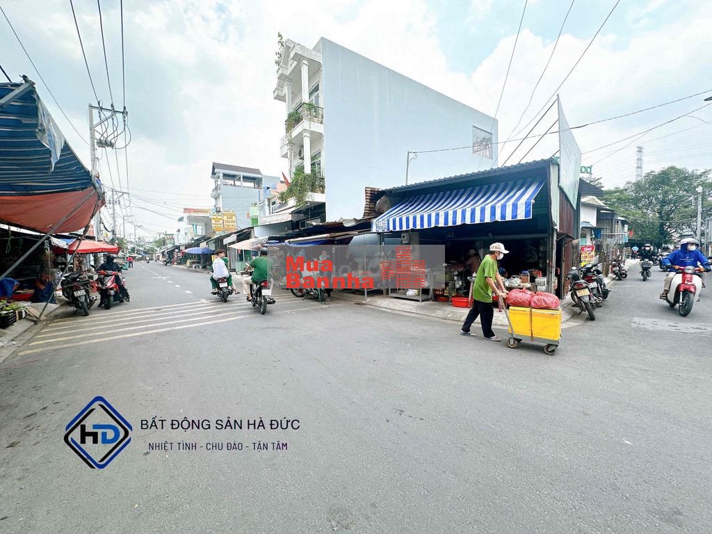 Nhà 5x23 nằm mặt tiền giữa chợ TCH03-07 gần dự án Hiệp Thành CITY