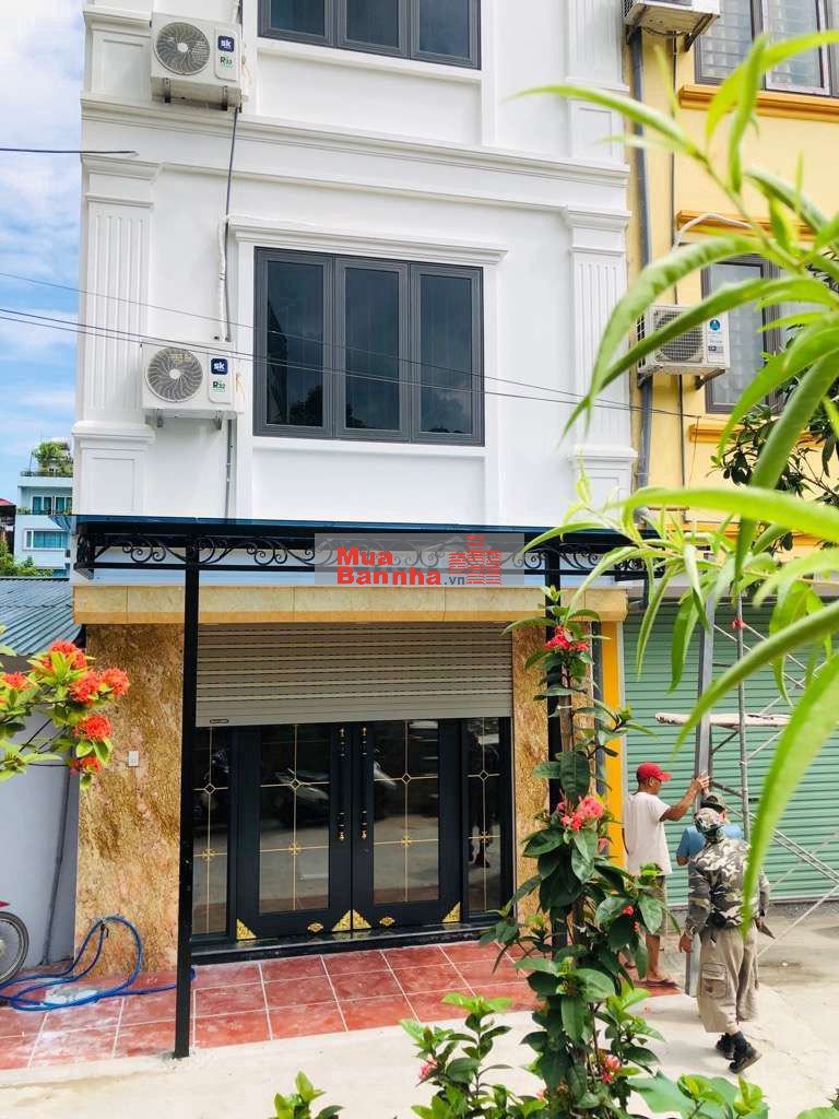 🔥 PHỐ NGỌC LÂM – HIẾM!
🏡 38m² –
5 tầng thang máy 💰 Giá chỉ 7.98 tỷ