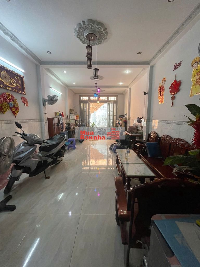 Tân Sơn Nhì Tân Phú ngang 4m dài 15m vuông ô tô tới nhà chỉ 5.7Ty