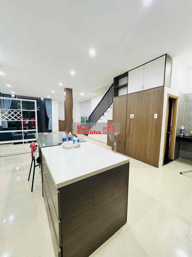 Bán nhanh nhà đẹp trục thẳng ra biển Sơn Thuỷ chỉ 10 tỷ