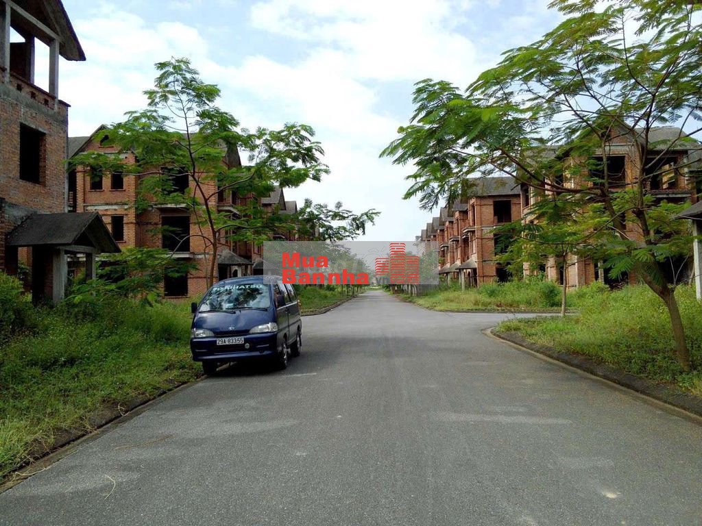 Cần bán nhà biệt thự thô tại KCN Tiên sơn, bắc ninh