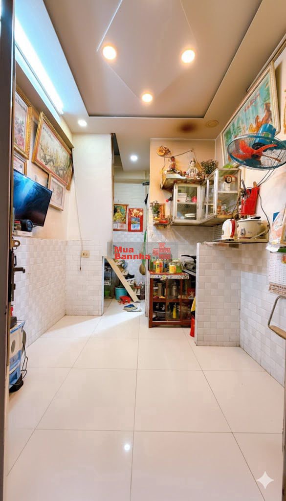 Nhà bán đường Đoàn Văn Bơ Quận 4,gần PHỐ ẨM THỰC VĨNH KHÁNH,NHỈNH 1 TỈ