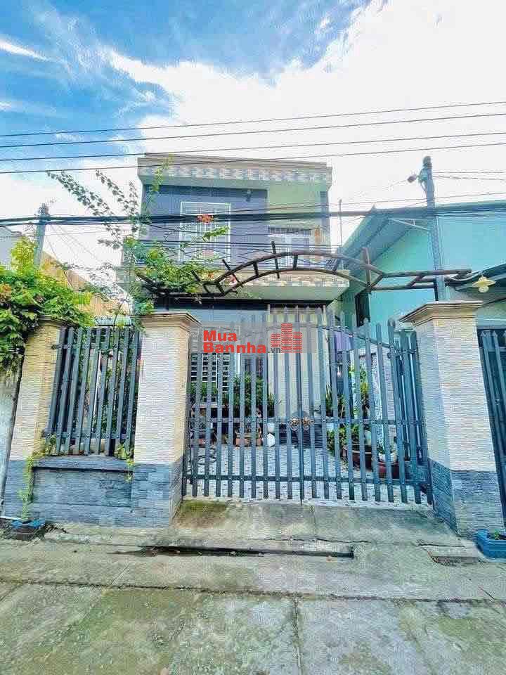 Cần thanh lý nhà hẻm 1/ Đường Trịnh Như Khuê, xã Bình Chánh. Giá 1tỷ2