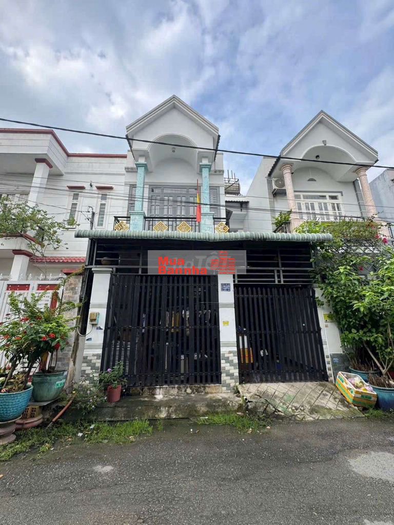 Nhà 1 trệt 1 lầu đẹp 6,5x13m Shr đg nhựa 6m khu dân trí cao gần chợ BĐ