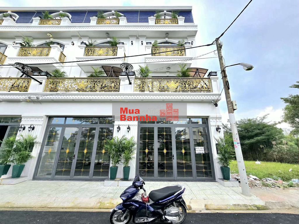 Nhà phố liền kề gần quận 4 đường trước nhà 6 m