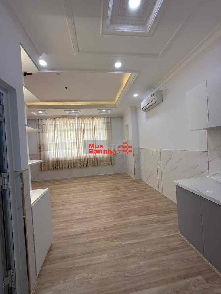 Bán nhà Đường Lâm Văn Bền, quận 7, 104m2, 4PN 4WC, giá 6,3 tỷ có TL.