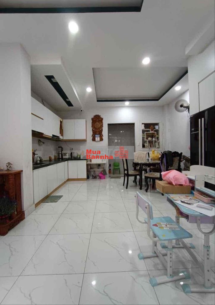 Nhà 50m 5x10 cực hiếm P12 Gò Vấp